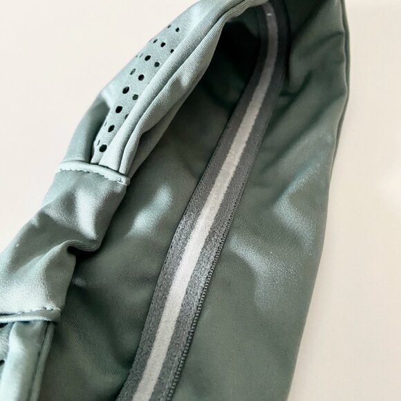 NWOT Sage Green Workout Headband - Picture 2 of 3